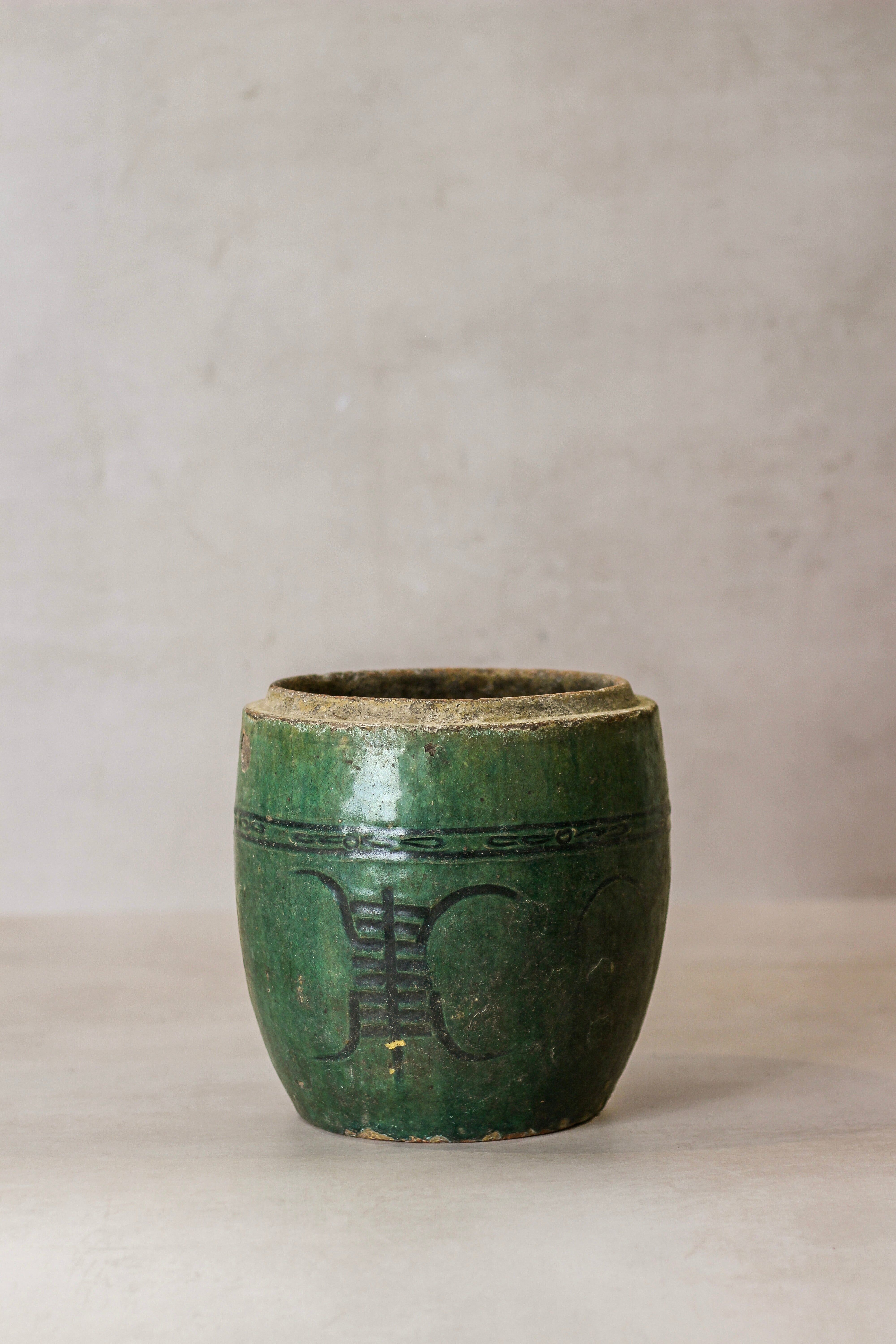 Vintage Smaragdgrüner Topf - Nr. 1