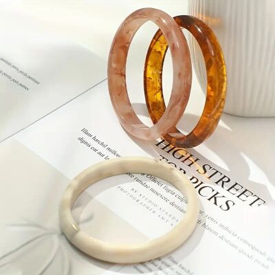 Lot de 3 bracelets joncs en résine – Bijoux de vacances chics et élégants pour femmes