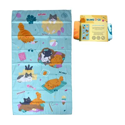Toalla de playa de microfibra con diseño de gatos de Beans & Co.