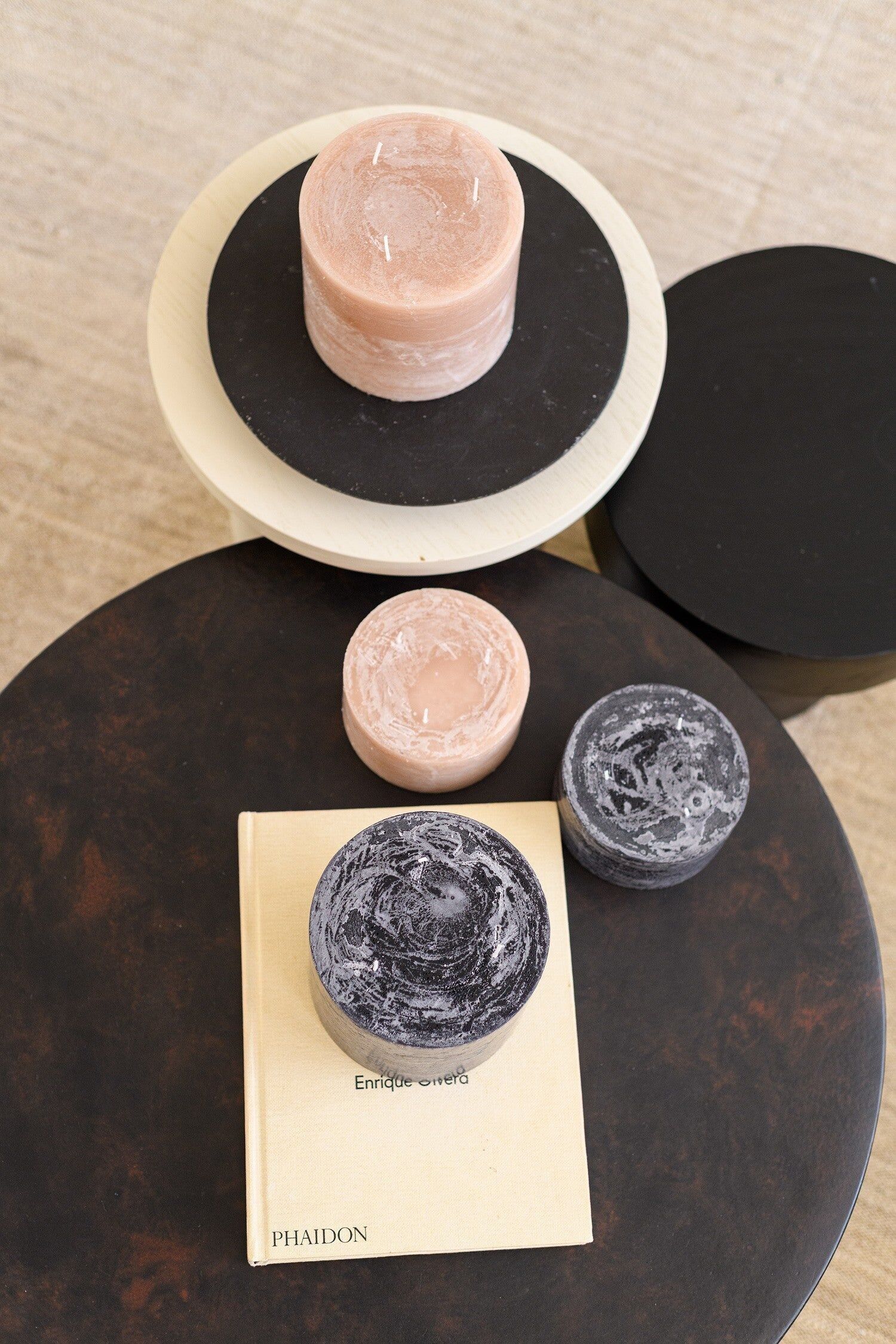 Grande candela a colonna con 3 stoppini