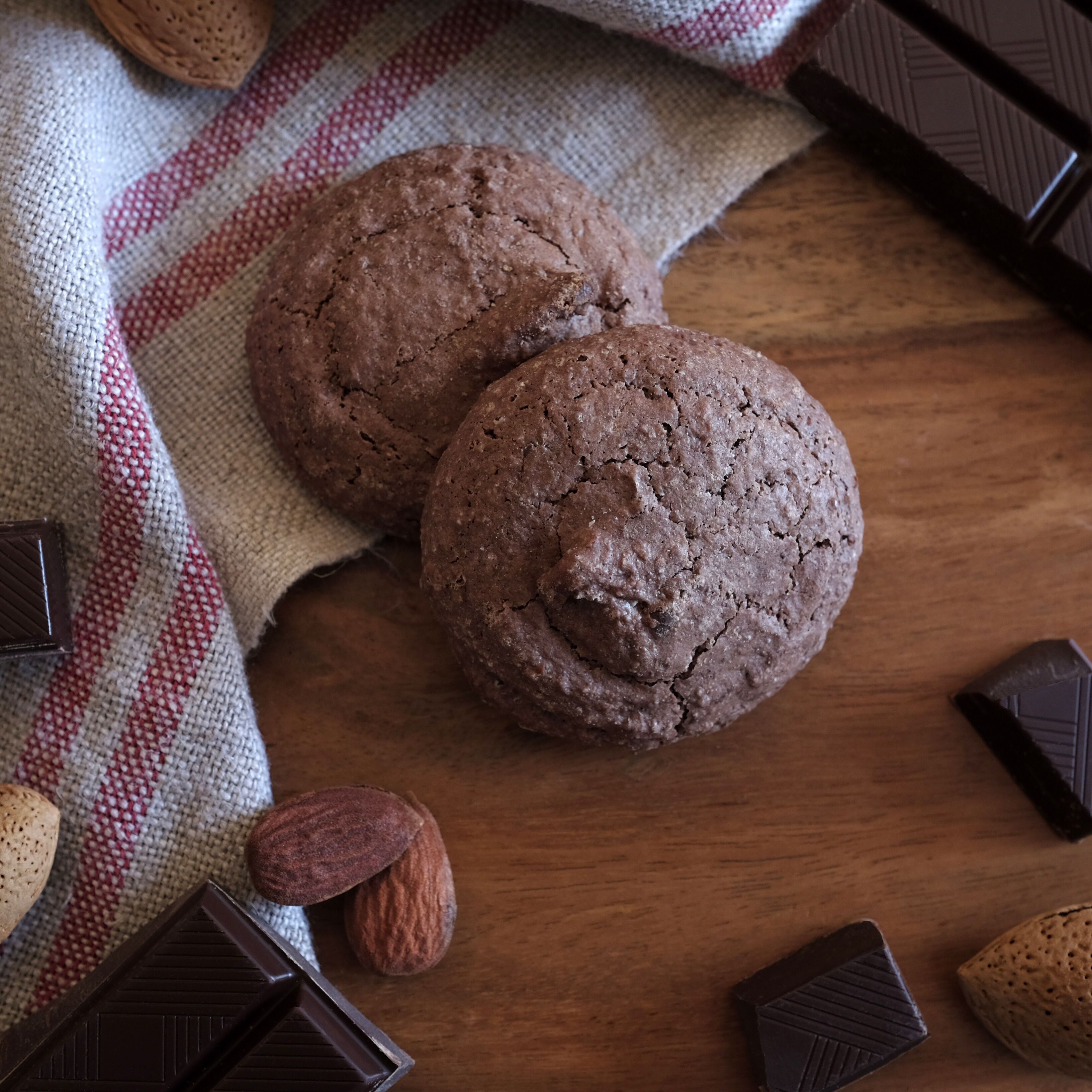 Amaretti al cioccolato