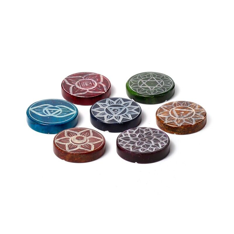 Bruciatore di bastoncini di incenso rotondo intagliato in pietra ollare Chakra