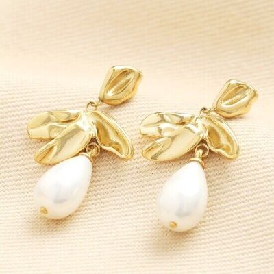 Gold Leaf With Pearl Drop Earrings