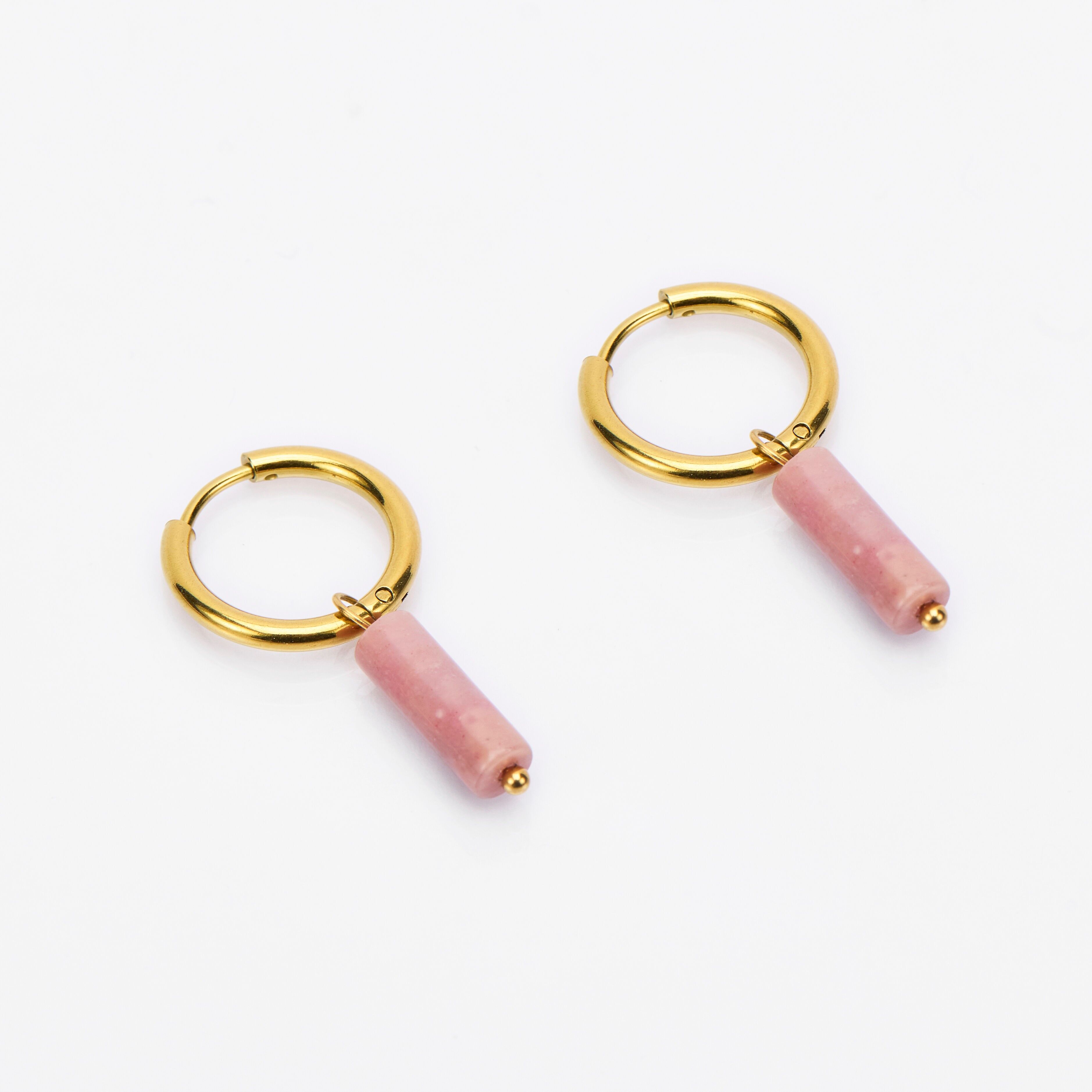 orecchini in acciaio tubo rosa pietra
