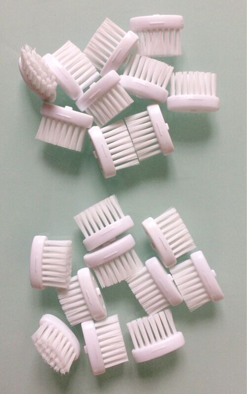 Sachet de 20 recharges pour brosses à dents enfant - SOUPLE