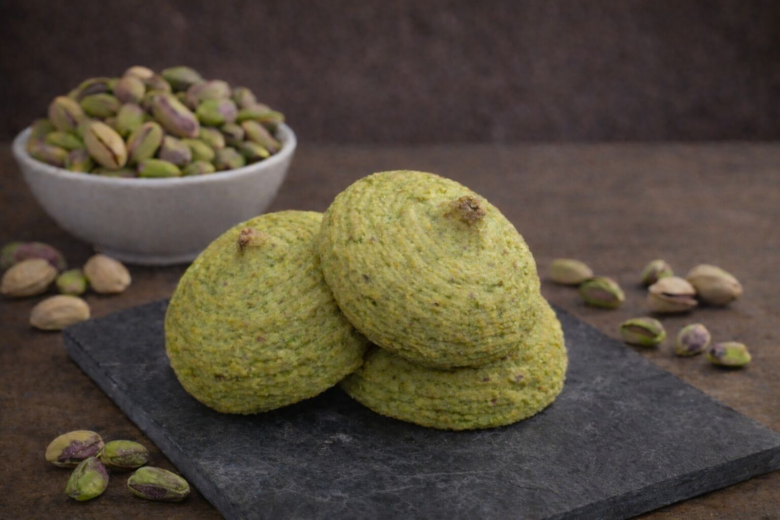 pistachio amaretti