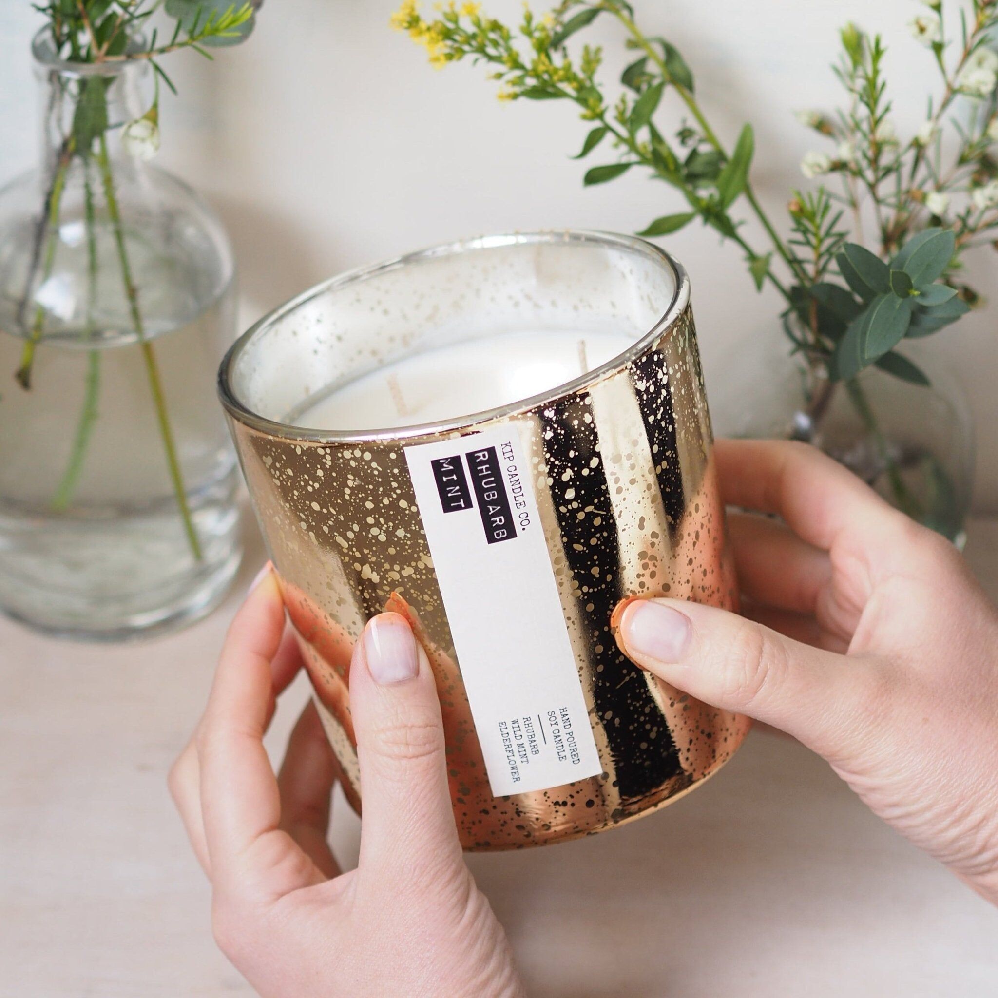 Kaffeetischkerze „Rhabarber & Wilde Minze“ / 120 Stunden