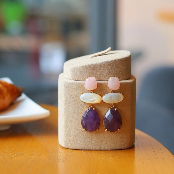 Boucles d'oreilles en pierre de quartz rose améthyste au design unique