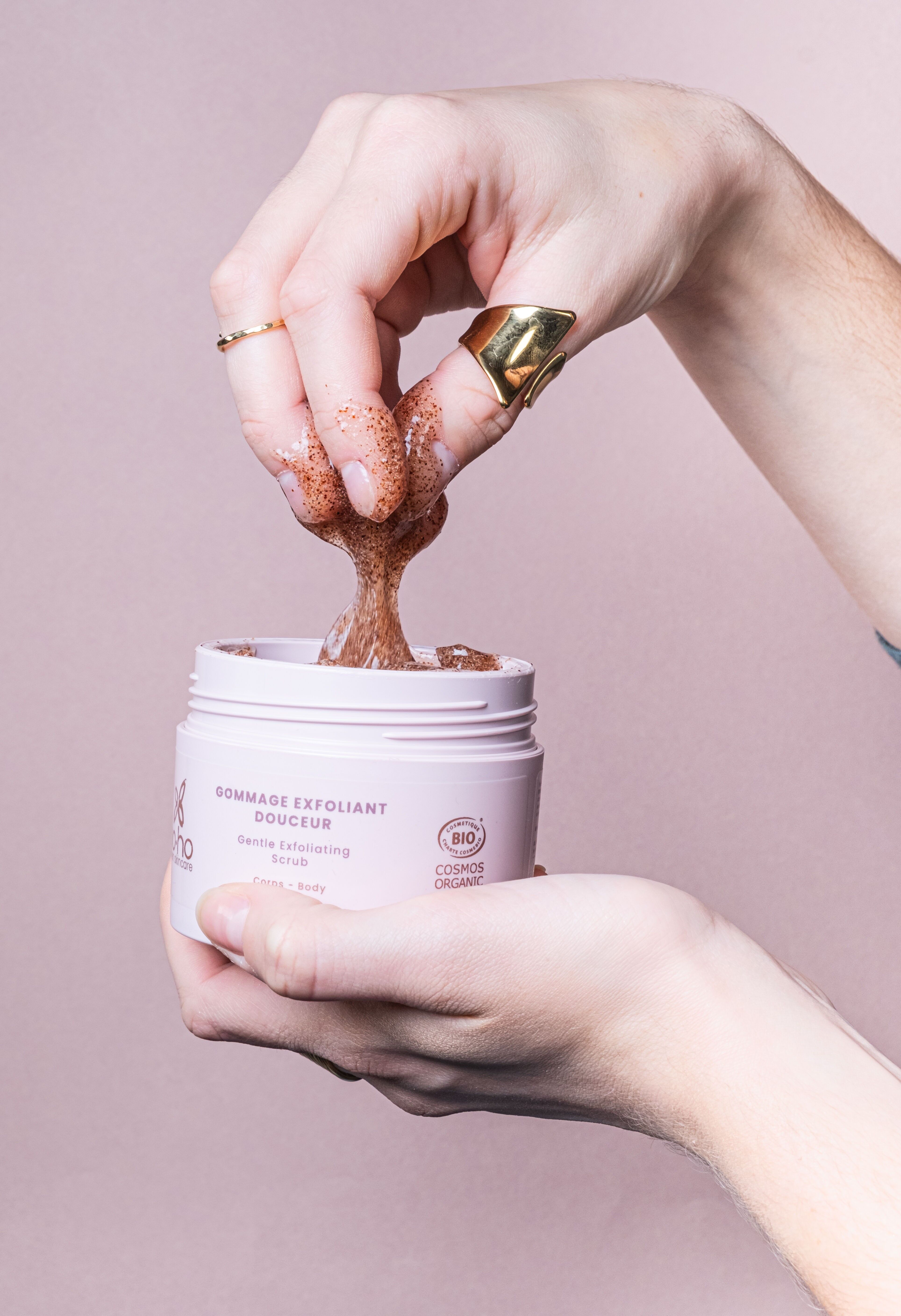 Sanftes, peelendes Bio-Körperpeeling