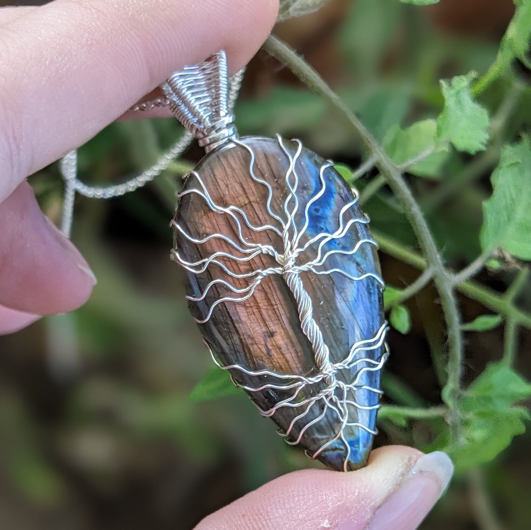 Ciondolo Albero della vita in labradorite arancione e argento sterling