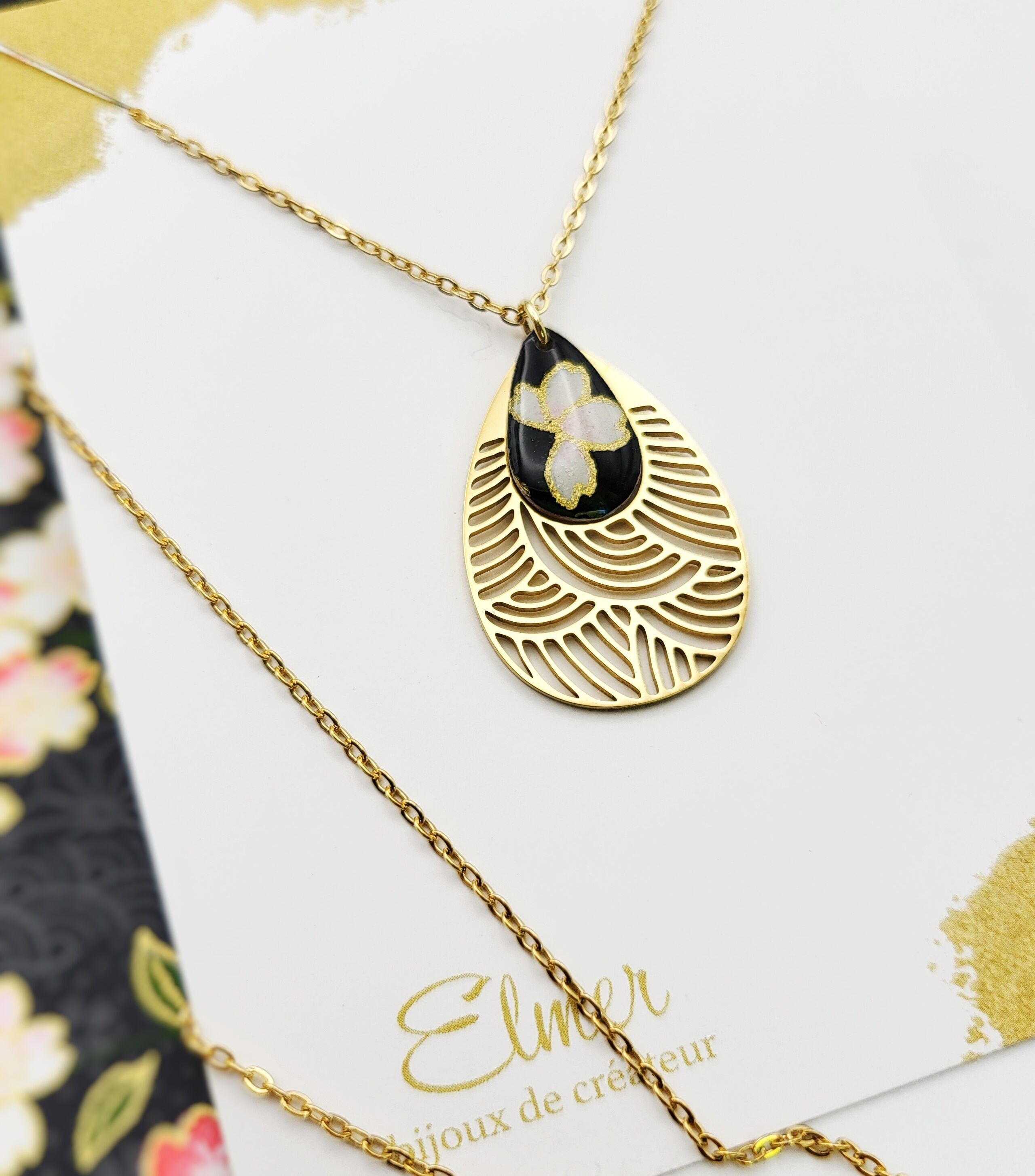 Collar NAMI de longitud media / 3 colores