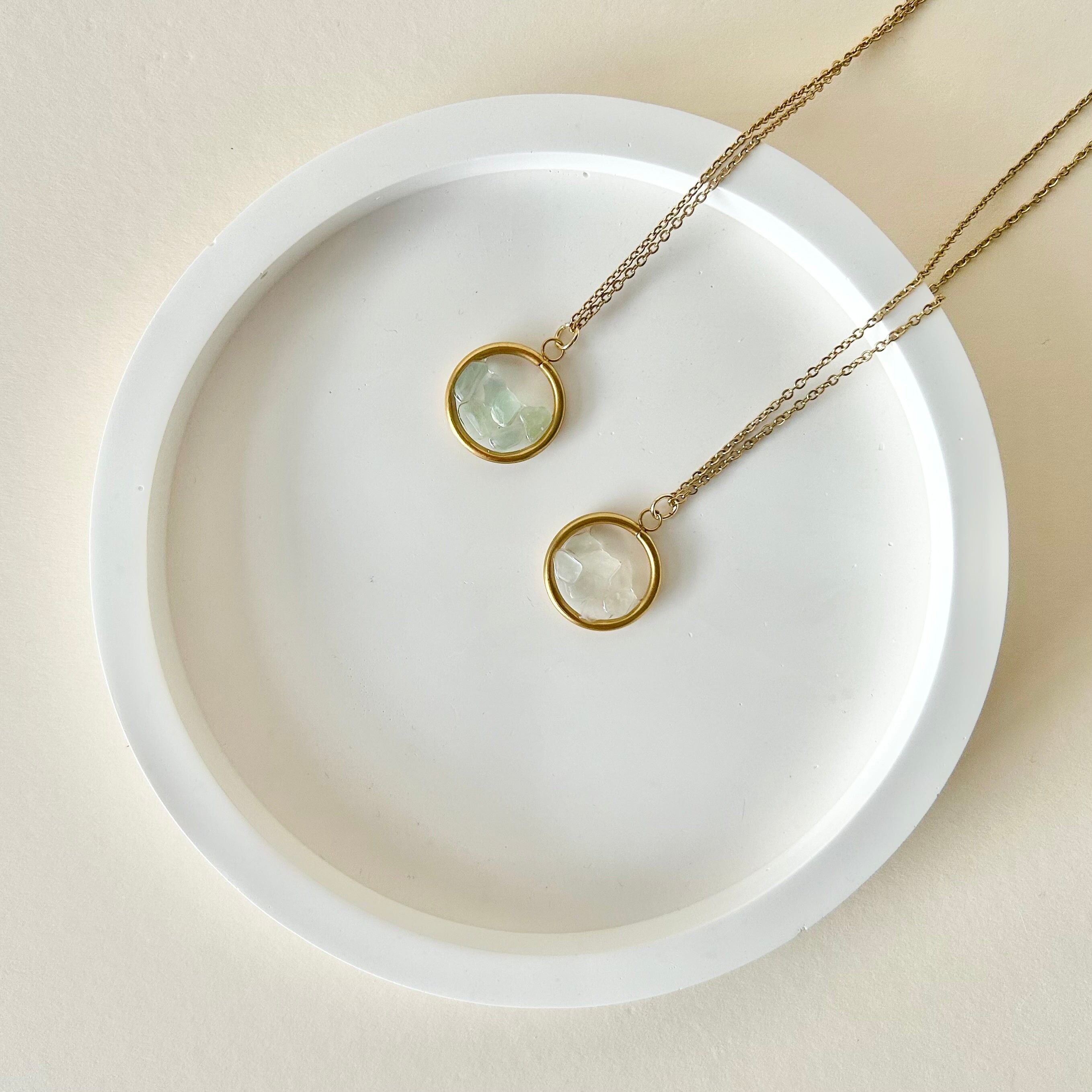 Crystal Round Necklace | Medium