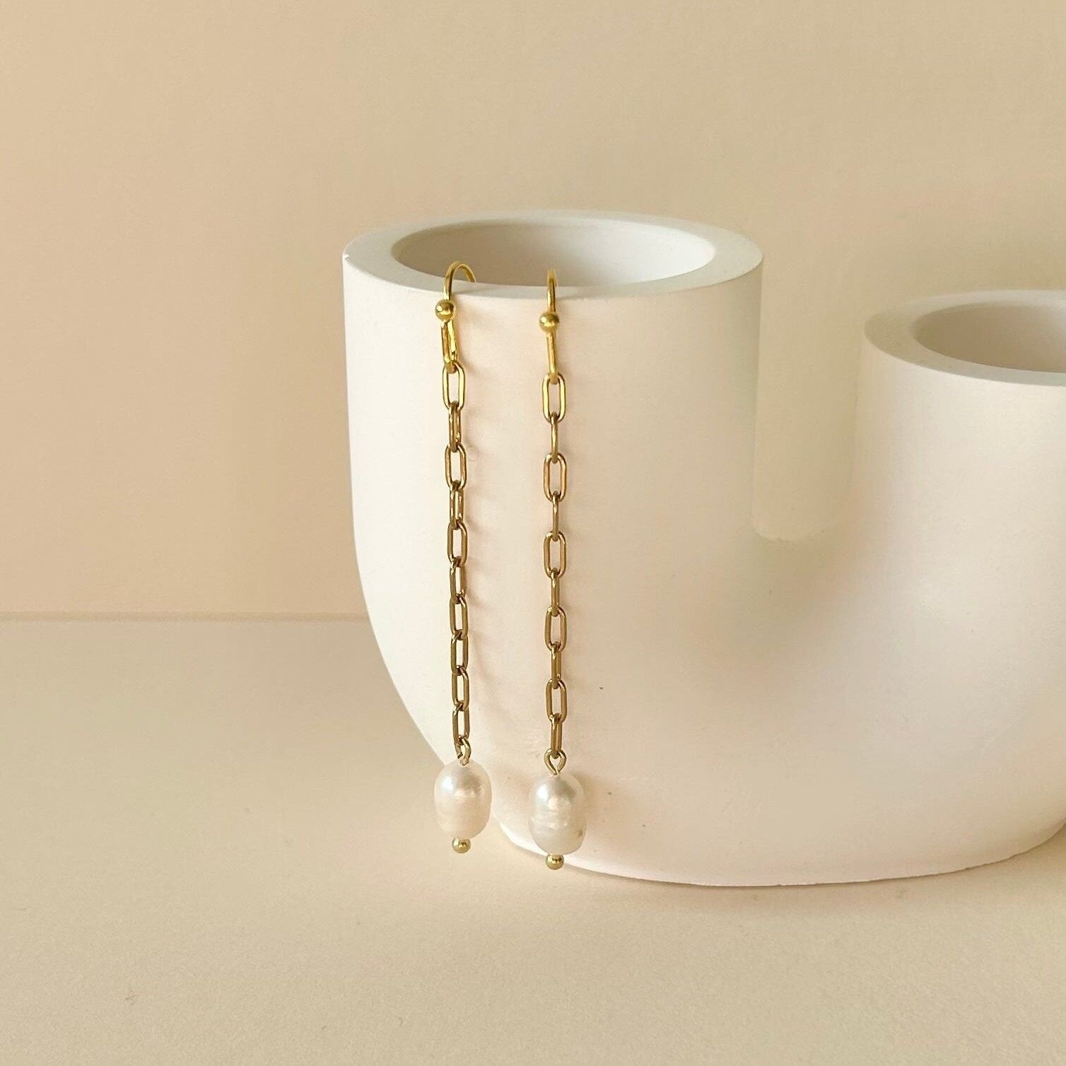 Orecchini a catena + perle