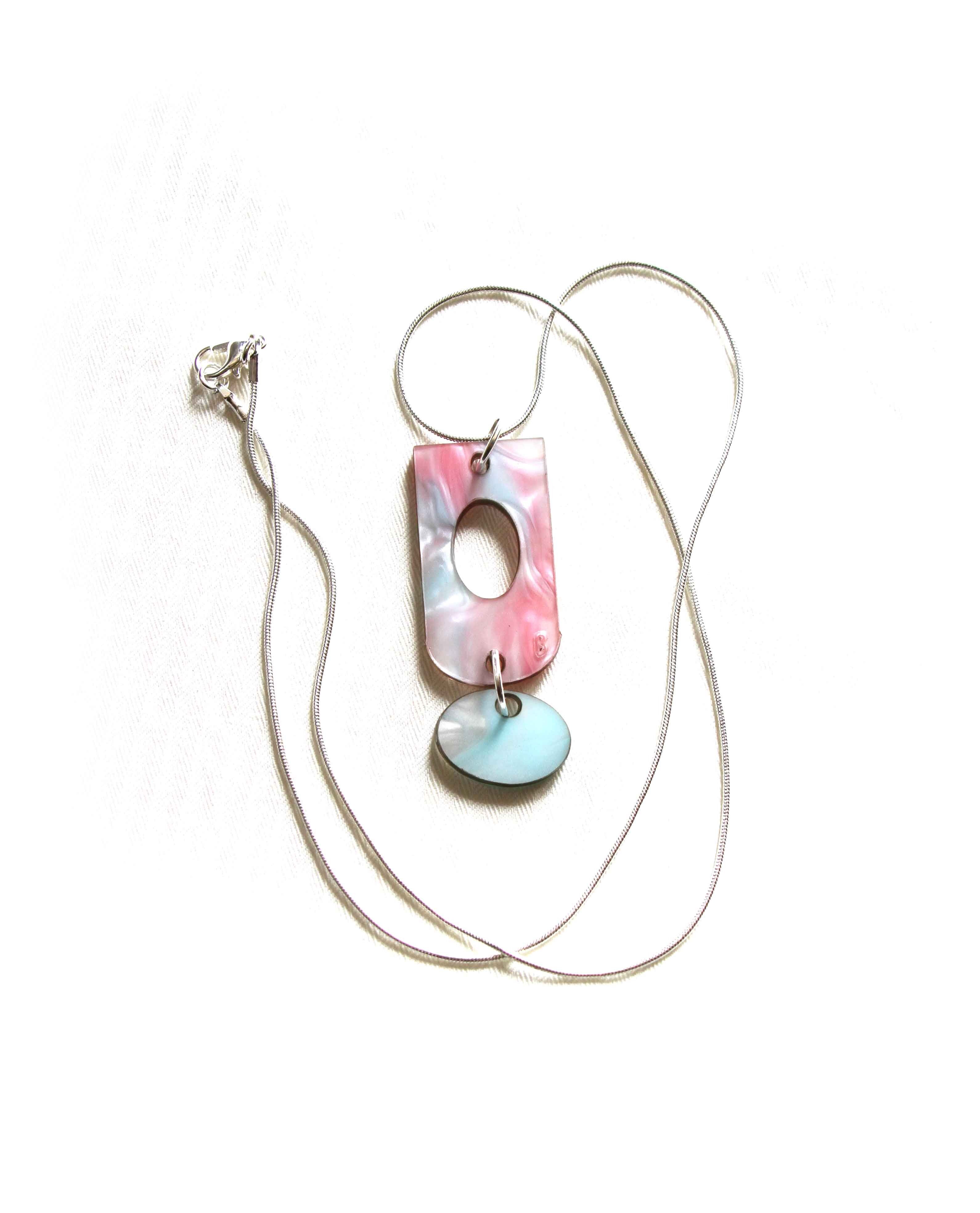 Collana cava ed ellittica, catena in argento