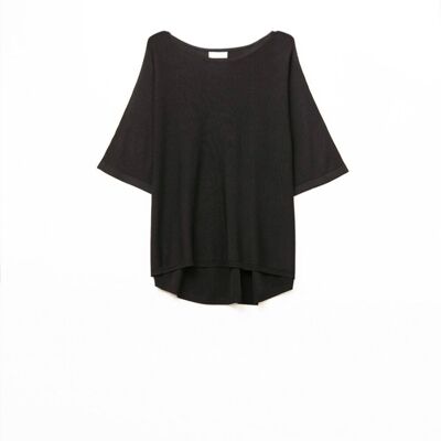 Suéter oversize negro con mangas hasta el codo