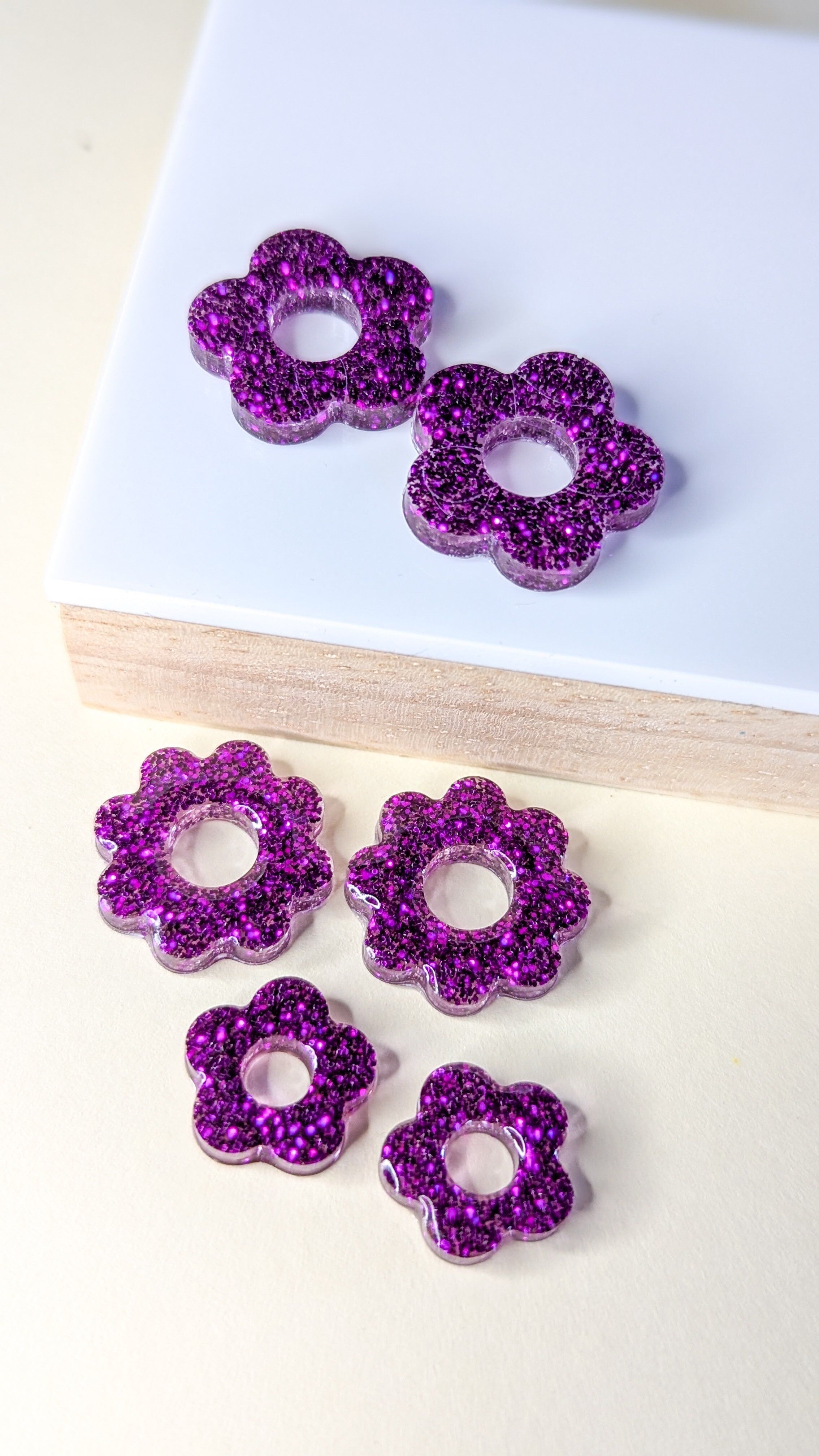 Nappe in resina epossidica viola | fiori