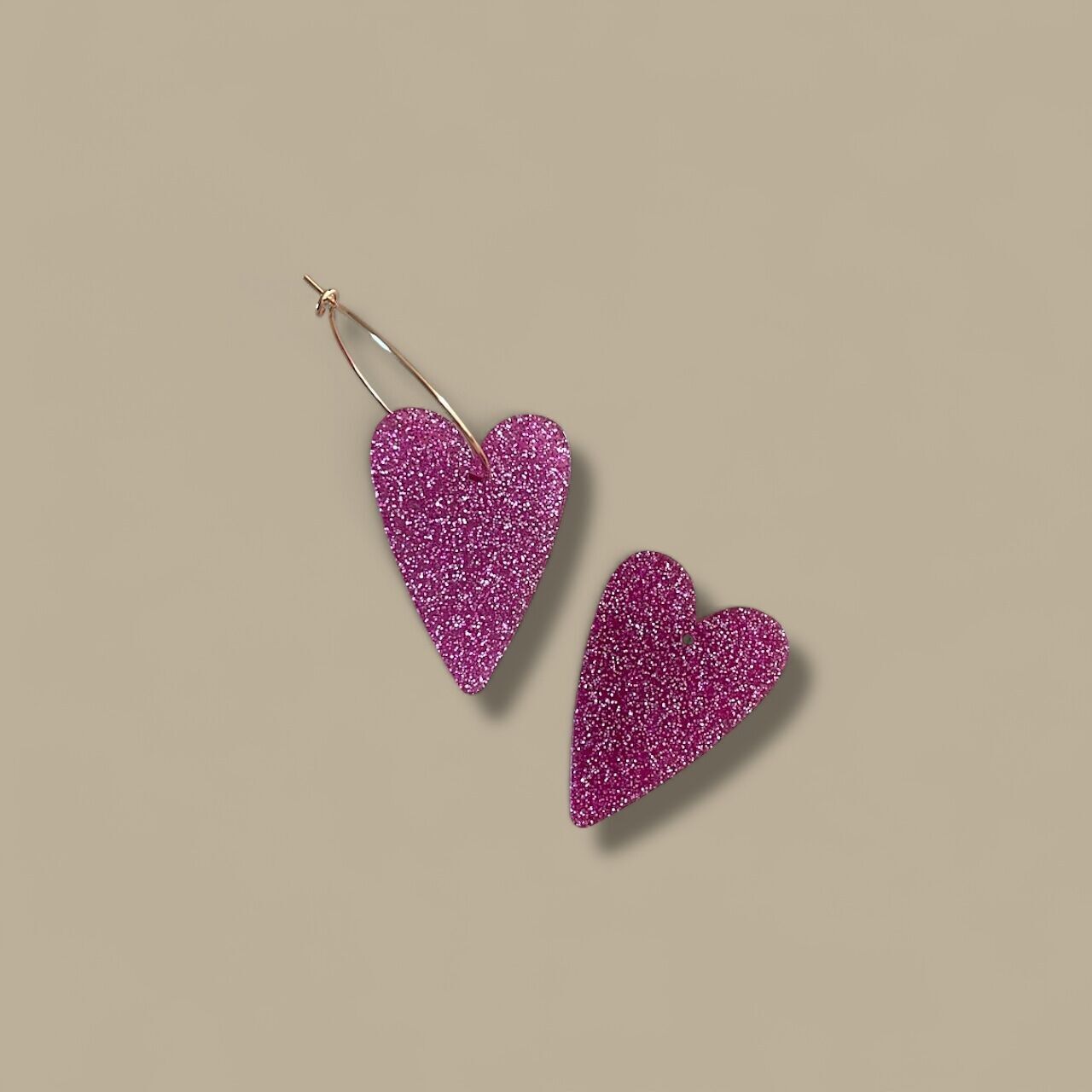 Coppia di orecchini Poppy MM - Fucsia glitterato