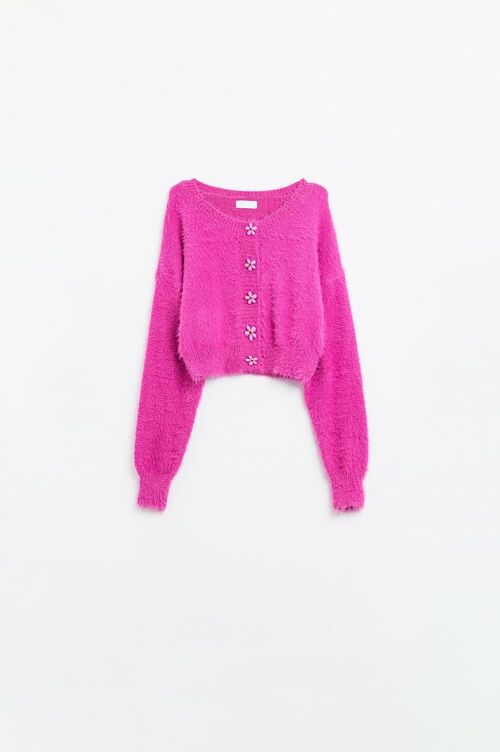 Short and fluffy pink cardigan with flower buttons