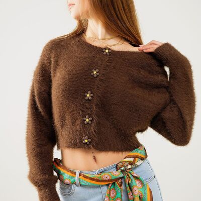 Gilet marron court et moelleux avec boutons fleuris