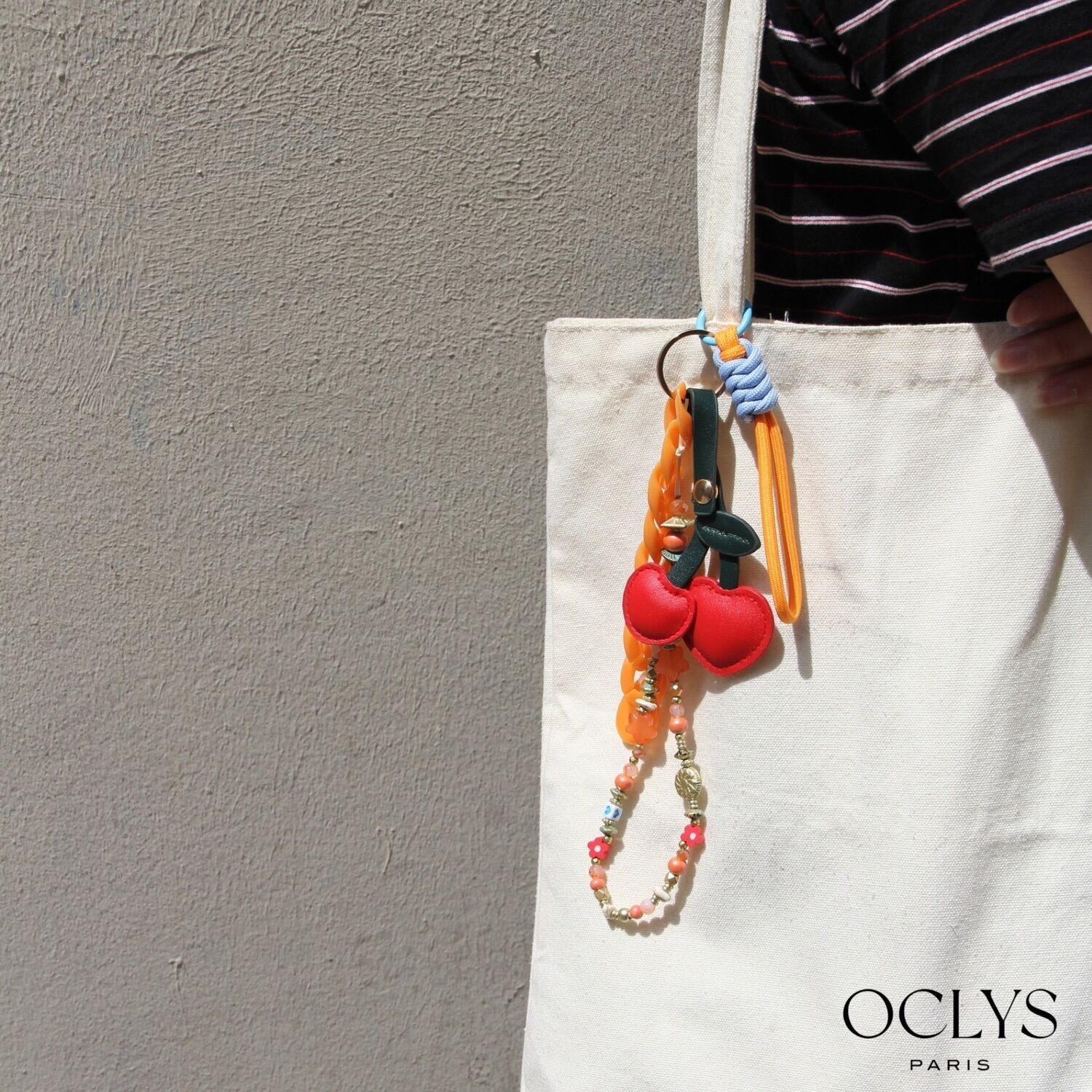 Porte clé cordon anse cerises Minnie