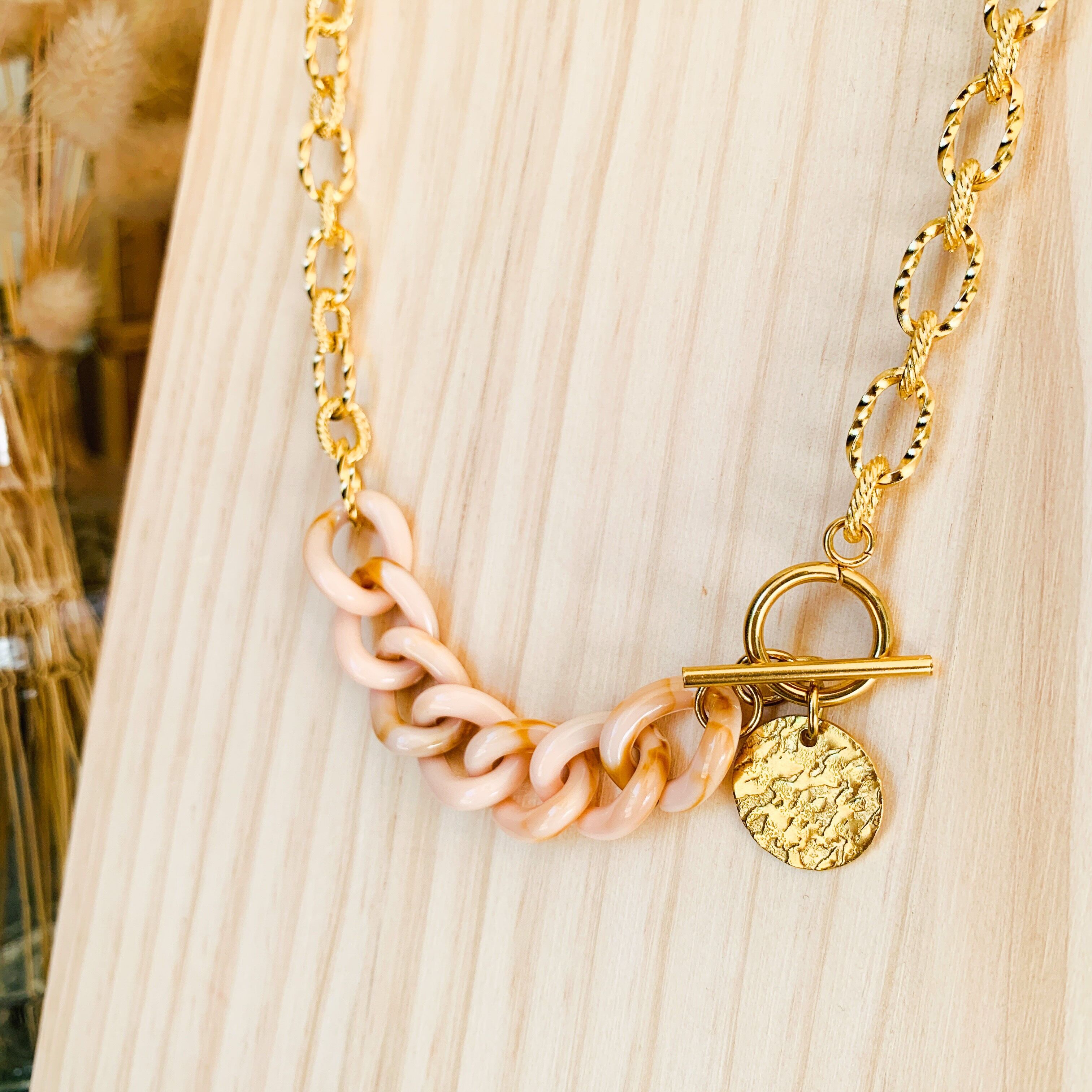 TONY | Collana con catena a maglie in acrilico grande e acciaio inossidabile dorato