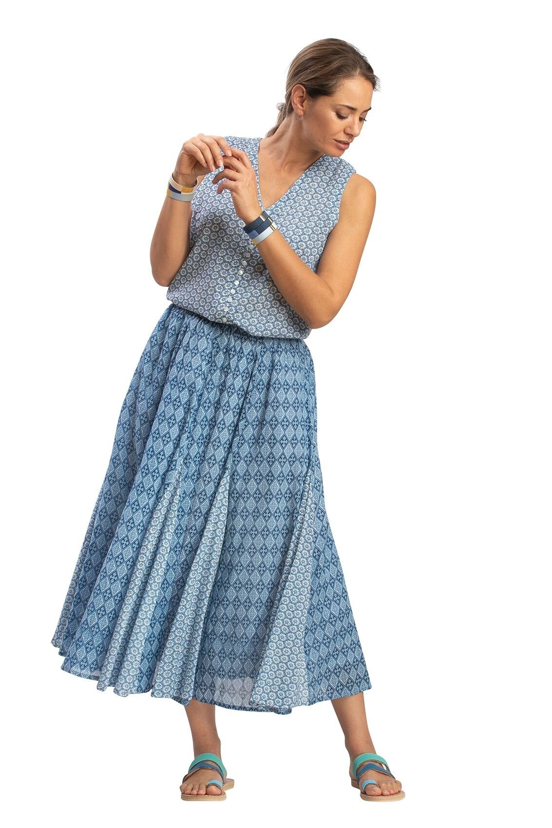 Top "medaglioni cielo" con base arrotondata, bottoni in madreperla, cotone (S-M-L-XL)