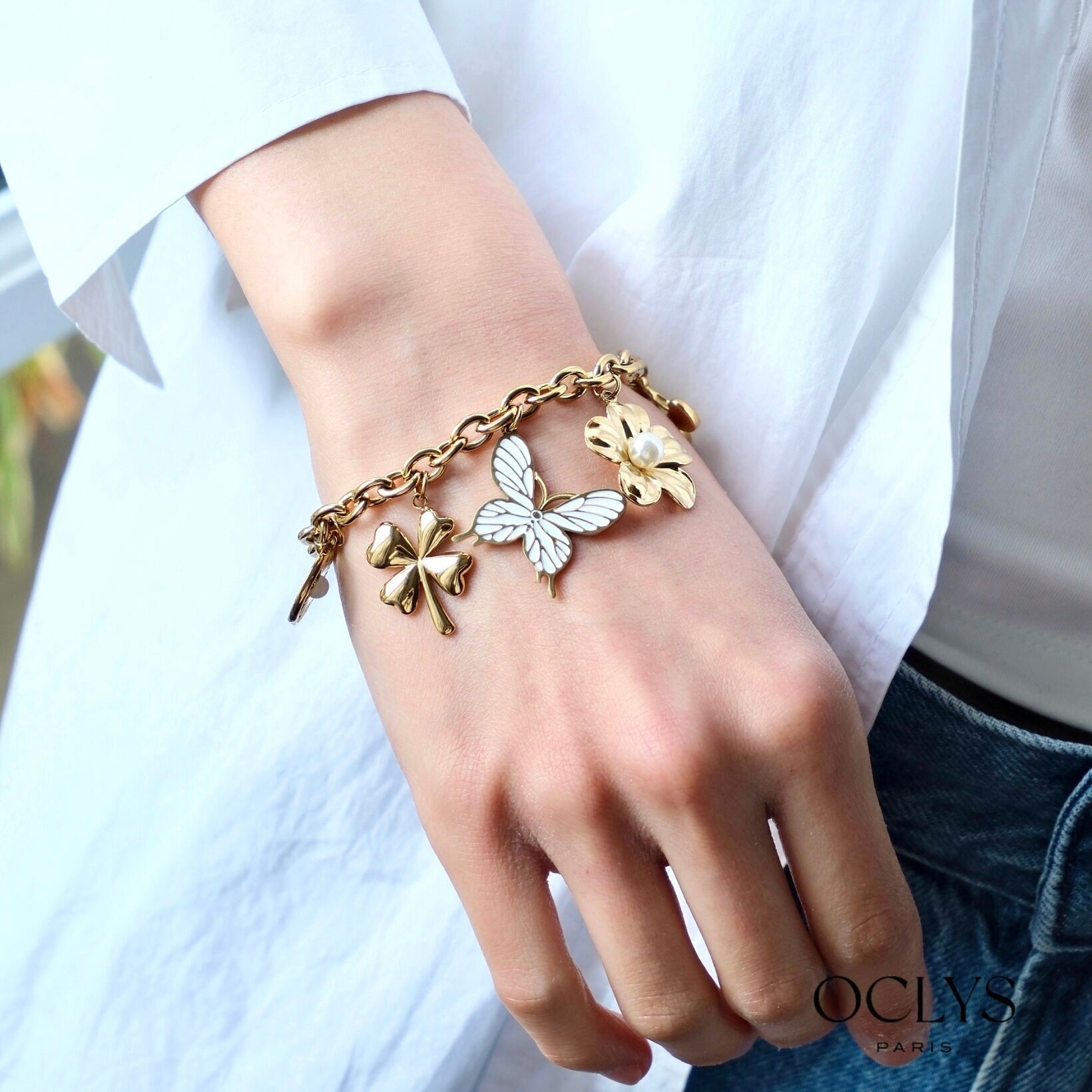 Bracciale Alna in acciaio inossidabile dorato con ciondolo a farfalla