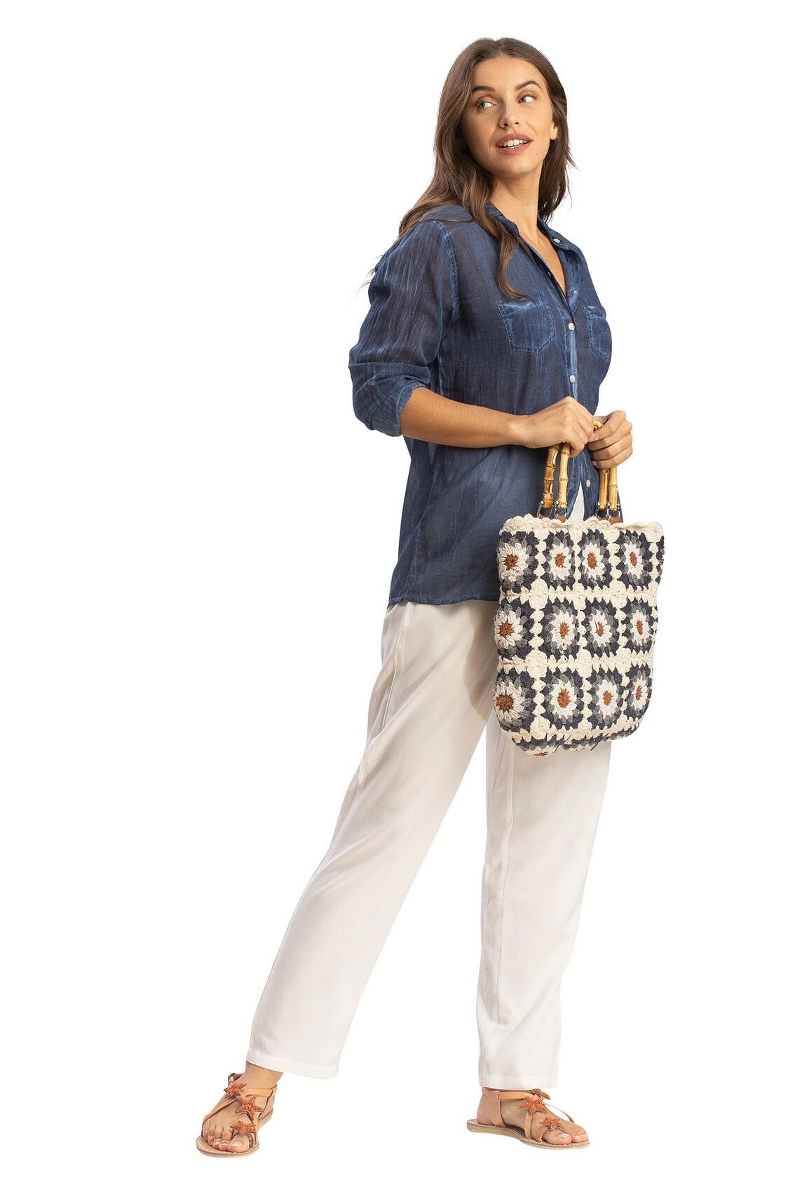 Borsa naturale con inserti all'uncinetto blu navy, manici in bambù, foderata, cotone, magnete, 31x36