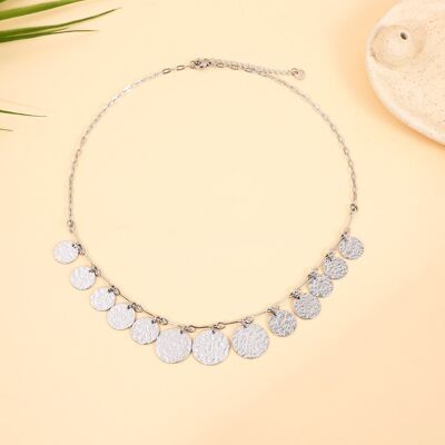 Collar de cadena de plata con medallones martillados