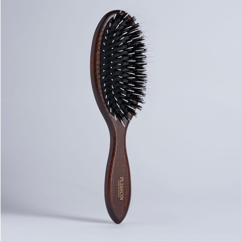 Große pneumatische Haarbürste mit Borsten