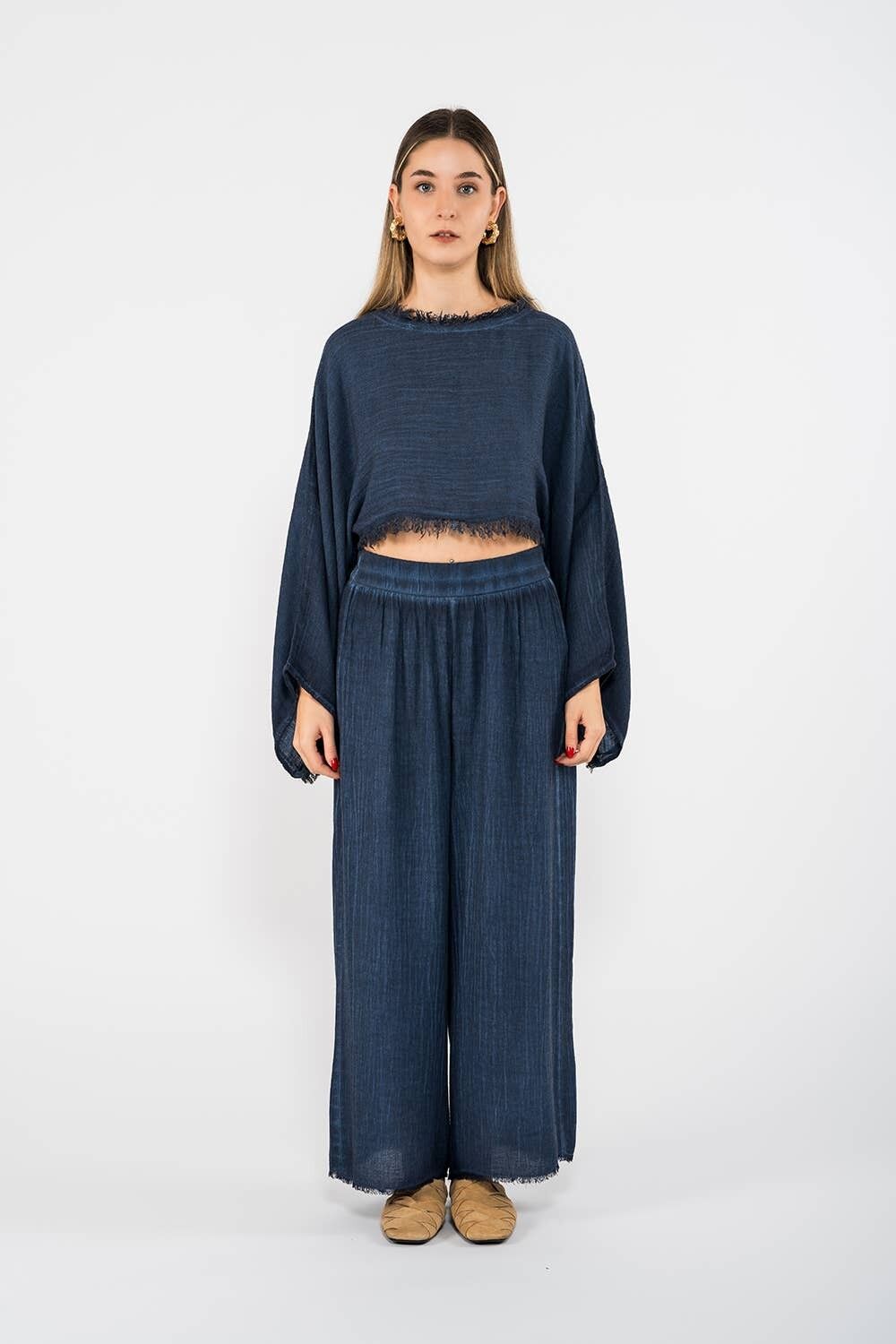 Blusa corta in lino blu navy (3411); 68% Lyocell 32% Lino