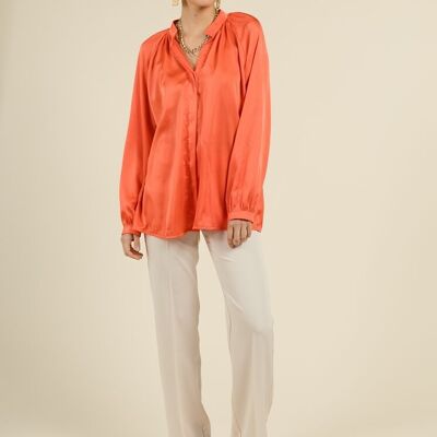 Camisa coral en satén fluido
