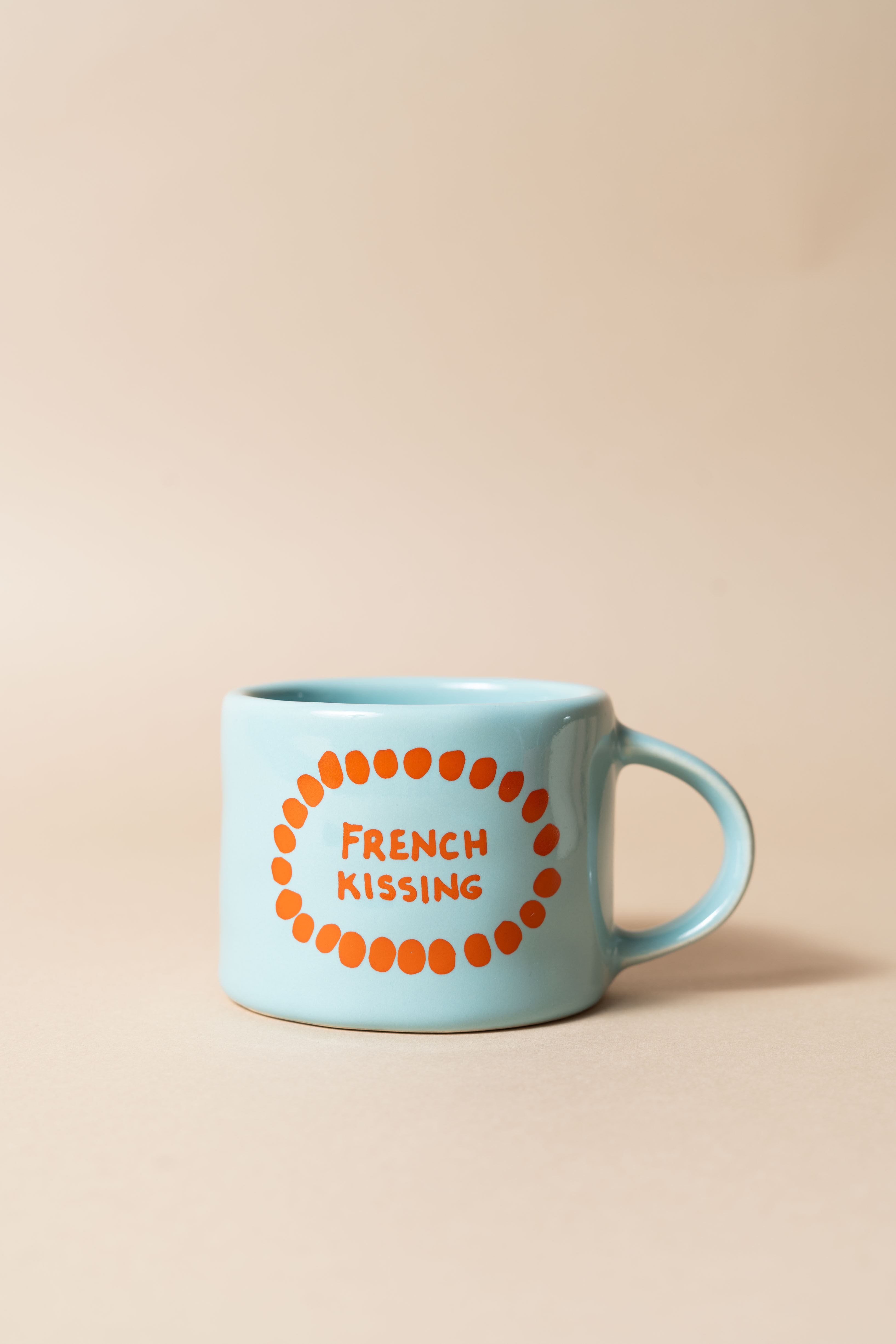 Handmade Sisi mug, French kissing
