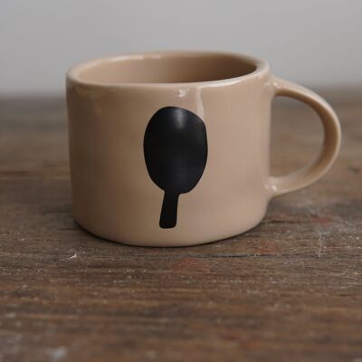 Taza Sisi hecha a mano, Árbol