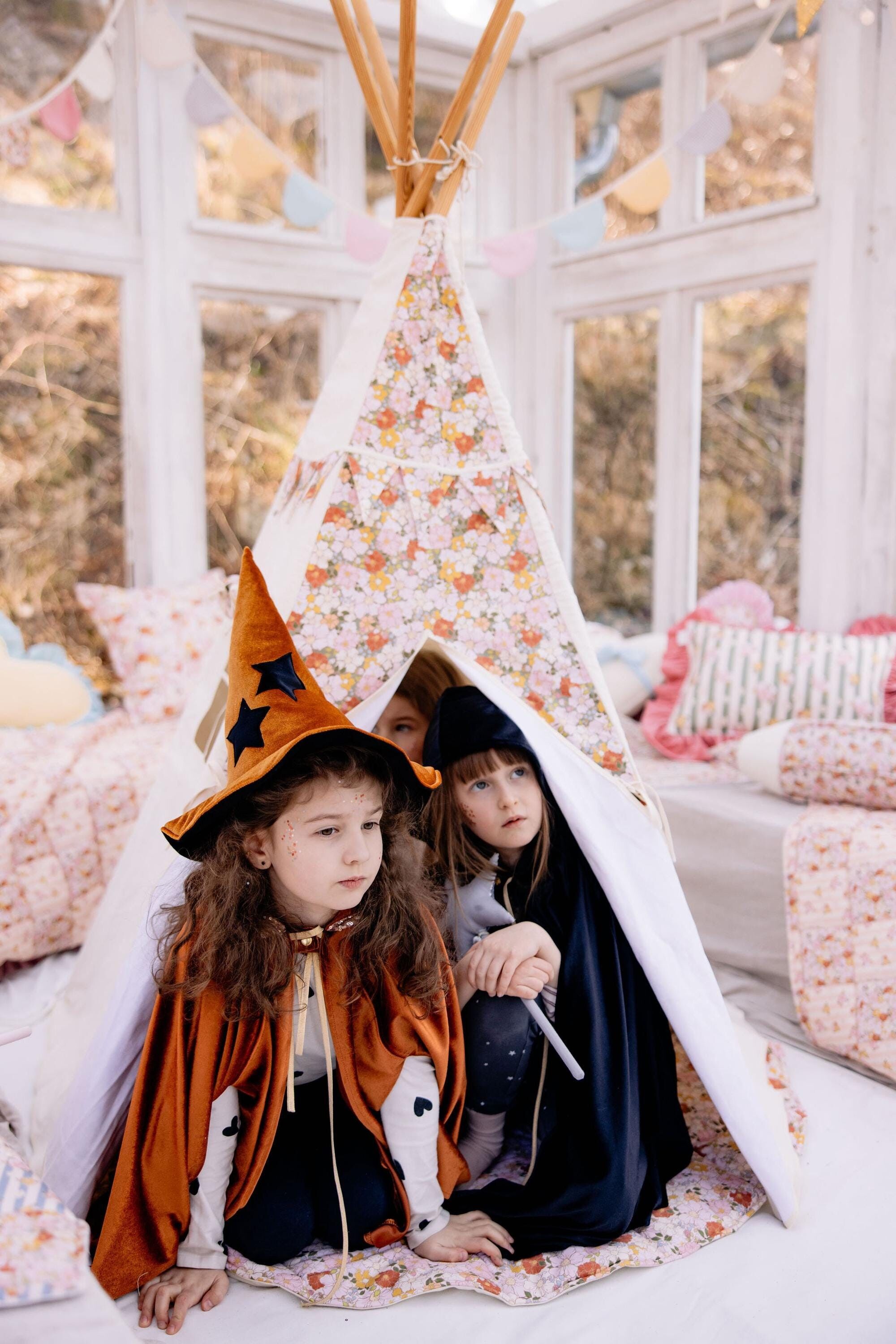 Cotton teepee tent for girls with flowers print “Green garden”  floral and stylish tent, birthday gift idea for girl, spring home decoration