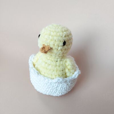 Pulcino di Pasqua con il suo uovo all'uncinetto, pulcino amigurumi