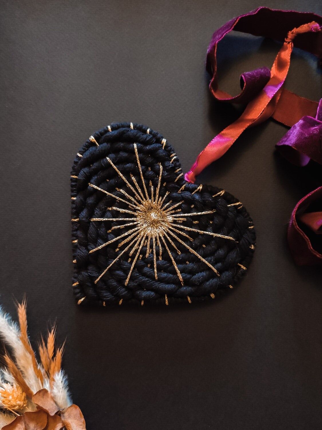 Joya de pared - El corazón tejido