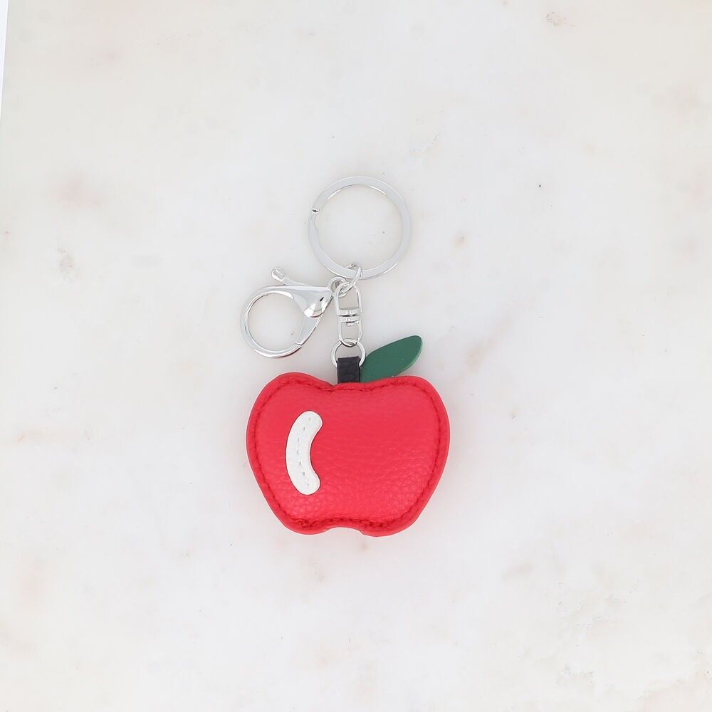 Llavero de manzana de piel sintética hecho a mano