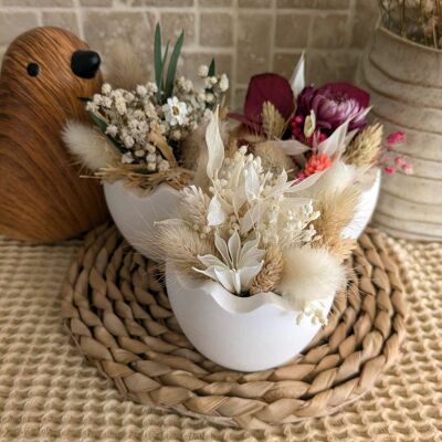 Décoration de Pâques – coquille d’œuf + fleurs séchées