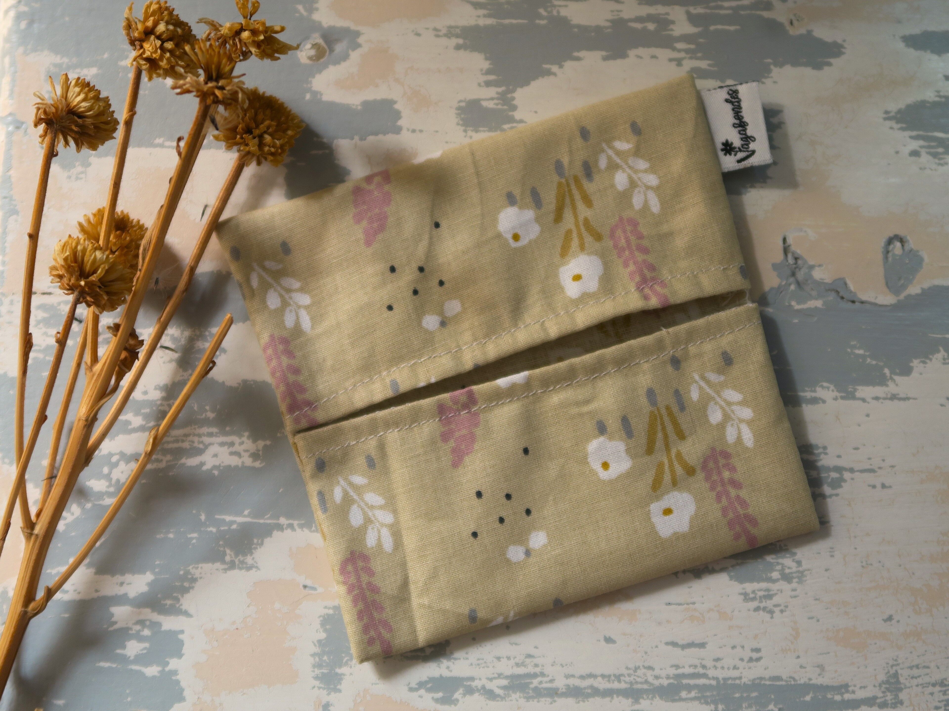 Taschentuch-/Feuchttüchertasche