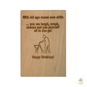 Lay3rD Lasercut - Carte de voeux en bois - "Avec la vieillesse vient de nouvelles compétences"-Berk-