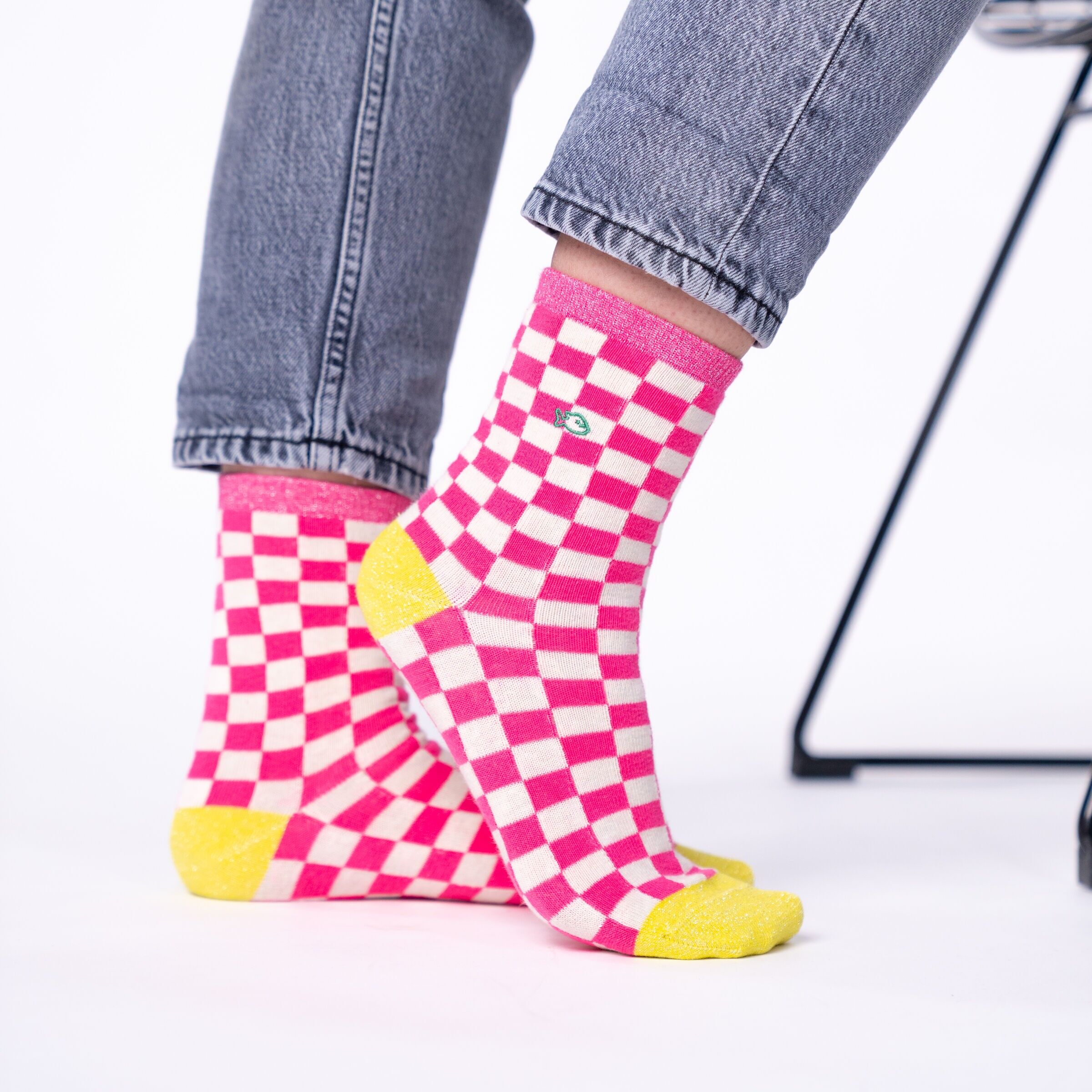 Calzini in cotone pettinato a quadri rosa e bianchi