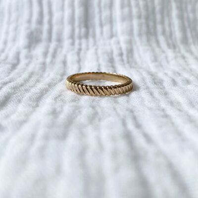 Gold Twist Ring