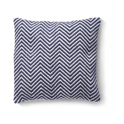 Cuscino Hug Rug intrecciato a spina di pesce blu navy