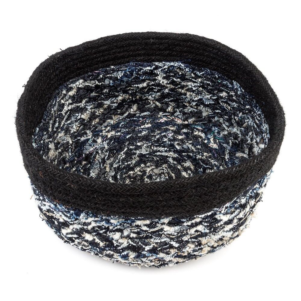 Cesta Hecha a mano Negra Producto de Comercio Justo