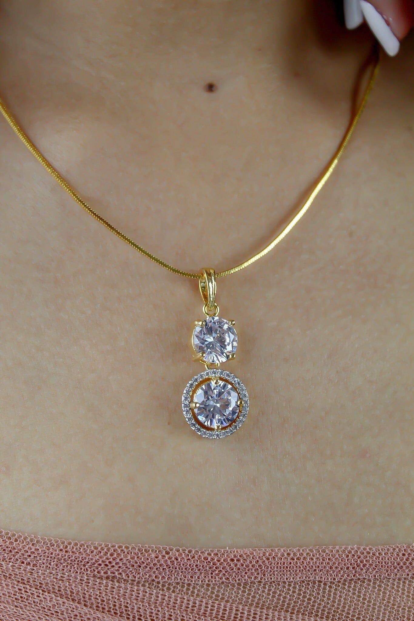 Más allá del collar