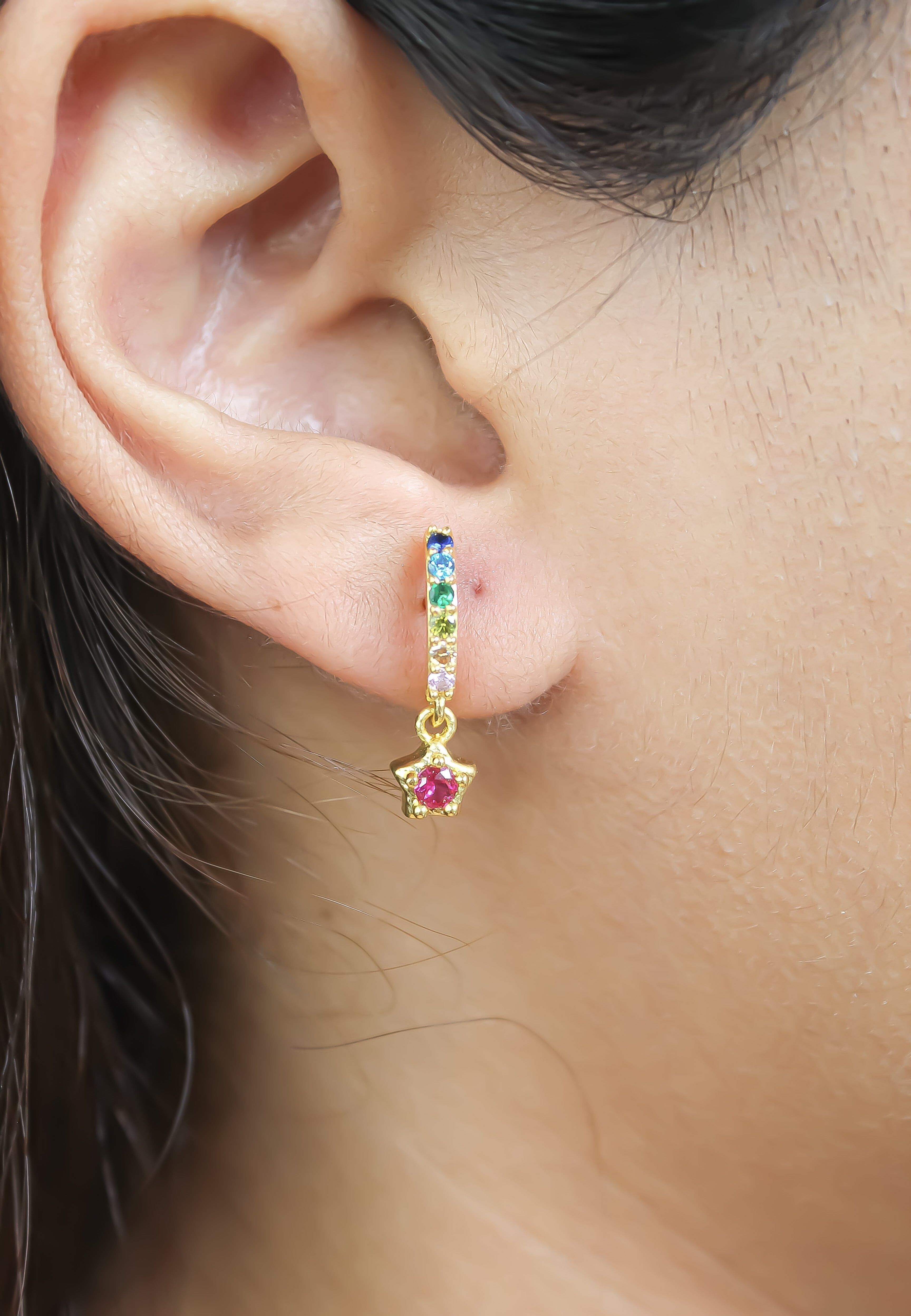 Orecchini a forma di mezzaluna e stella