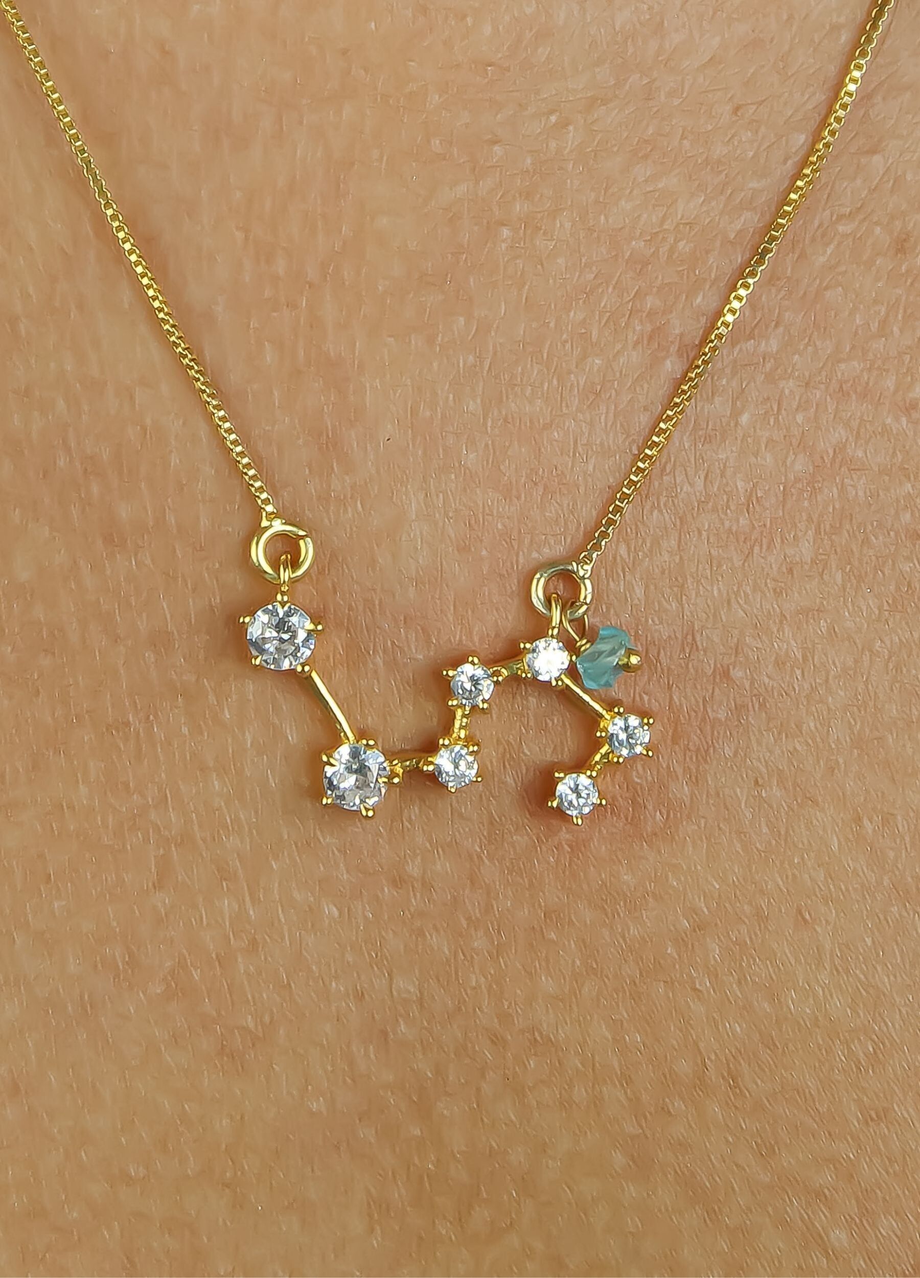 Collar del zodiaco Leo con estrella