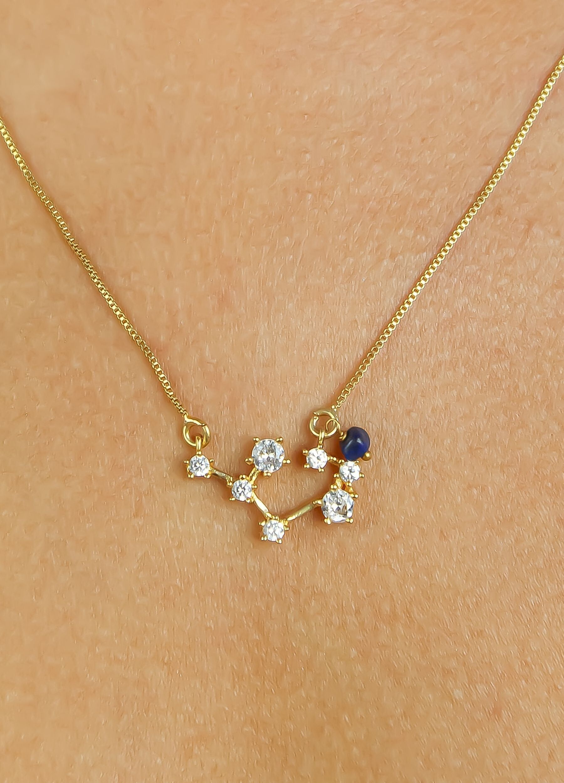 Collar del zodiaco Acuario Estrella