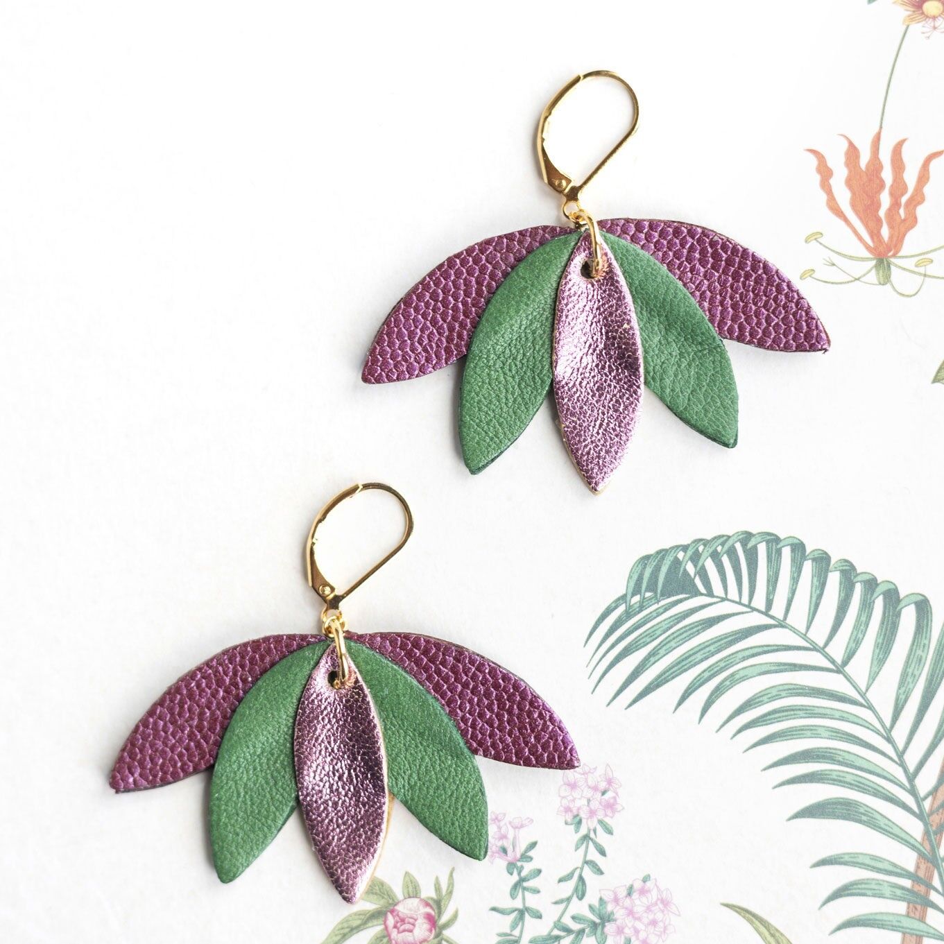 Orecchini Palma - pelle viola, verde abete, rosa metallizzato